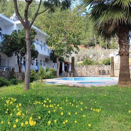 Cennet Marine Yacht Club Hotel